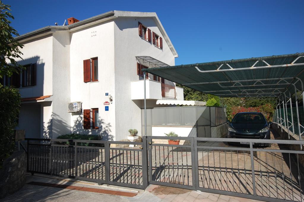 Apartments Klic Малинска Экстерьер фото